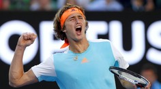 Až moc bouřlivá oslava: Zverev vyděsil podavače míčků