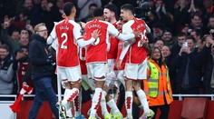 Arsenal si smlsnul na Newcastlu. Manchester City přetlačil Bournemouth