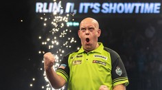 Skvělý van Gerwen dominoval i v Glasgow. Vede celou Premier League