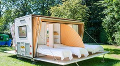 Pojízdný ráj: Karavan se po dojetí na místo rozkládá! GALERIE