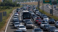 Doprava u Jadranu kolabuje. Lidé na cestě k moři čekají v kolonách