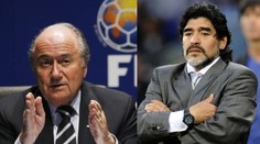 Kopněte toho mafiána do zadku, vzkázal Maradona šéfovi FIFA