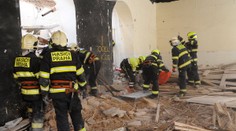 VIDEO: Všude křik a prach! Takhle hasiči zachraňovali lidi z trosek