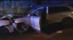 Řidič v Ústí ujížděl před policií. Při honičce zdemoloval další tři auta