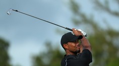 Tiger Woods je zpět! Ukázal formu, ale také školácké chyby