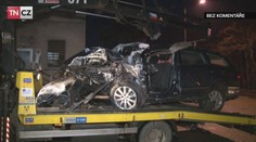 Drsná nehoda u Nových Dvorů: Řidič auto úplně sešrotoval