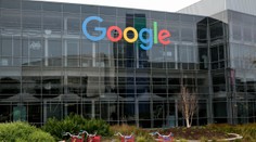 Google má pořádný malér! Firmu pročesávají desítky policistů