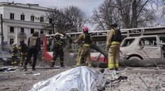 Je to válečný zločin, kritizují západní lídři útok na Sumy. Počet obětí vzrostl na 34