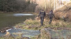 U hádky rybářů zasahovala policie. Jeden druhého hodil do řeky