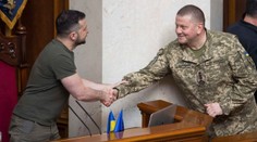 Zemětřesení v ukrajinské armádě. Zelenskyj se chce zbavit jejího velitele