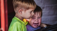 Nova pomáhá: Lidé se bojí špatnou péči o děti hlásit, může přitom jít o život