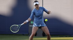 Krejčíková jde po bitvě ve Wimbledonu dál. Tři Češky vypadly, končí i Macháč