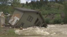 Yellowstonský národní park zasáhly povodně. Voda odnáší celé domy