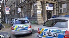 Útok ve škole! Žárlivý mladík (21) napadl studentku, byla těhotná
