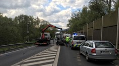 Tragická nehoda u Teplic: Po srážce tří aut jeden mrtvý!