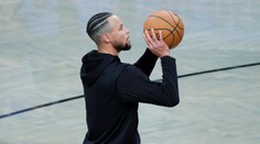Neuvěřitelný Steph Curry! V tréninku trefil přes sto trojek v řadě