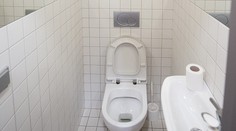 Učitelka jí zakázala jít na WC, dívka vysoudila přes 30 milionů!