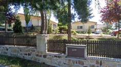 Na Plzeňsku hořel dětský domov. Evakuovat se muselo 30 dětí