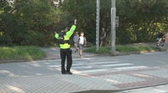 Nová pravidla pro auta. „Školní“ ulice u rodičů budí emoce