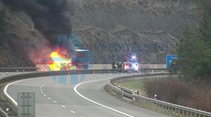 D1 zablokoval hořící náklaďák. Policisté dálnici museli uzavřít