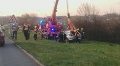 Policejní auto havarovalo v Praze, dva policisté skončili v nemocnici