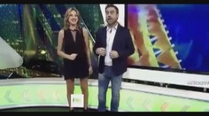 To je trapas! Moderátorka omylem ukázala, co skrývá pod šaty! ŽIVĚ