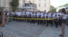 VIDEO: V Karlových Varech honili číšníci falešného vrchního