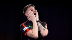 Největší idiot, co kdy hrál šipky, kritizuje Nizozemec dopingového hříšníka