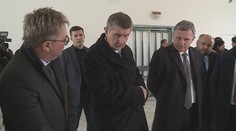 Babiš navštívil s ministry Zlínský kraj. Jeli vlakem i mikrobusem