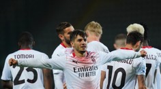 AC Milán dal sedm gólů! Juventusu výhra na Ligu mistrů zatím nestačí