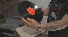 Vinylové desky jedou. Ve Valašském Meziříčí se sešli nadšenci z širokého okolí