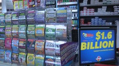 Padl obří jackpot v americké loterii, na vítěze čekají desítky miliard