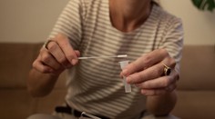 Zaměstnance čeká plošné testování. Jak má probíhat a co hrozí odmítačům
