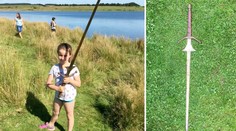 Dívka (7) našla meč v jezeře, kde podle legend skončil Excalibur