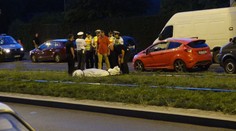 Muž přecházel silnici mimo přechod, střet s autem nepřežil!