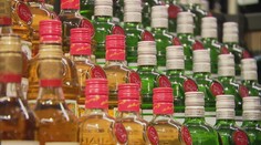ANKETA: Odborníci chtějí omezení prodeje alkoholu. Část politiků je pro
