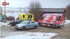 Pod manžely se propadl led, vše ze břehu sledoval jejich syn!