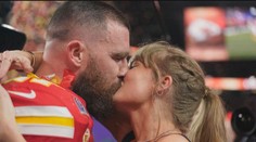 Taylor Swiftová středem pozornosti. Na zápas letěla přes půl světa, odhalila emoce