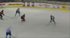 VIDEO: Příprava hokejové Nitry skončila BRUTÁLNÍ BITKOU. Způsobil ji ŠÍLENÝ GÓLMAN