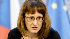Vláda odvolala hlavní hygieničku. Babiš: Nezvládala svou funkci!