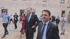 Pokud jsou jeho výroky pravda, nemá být v politice. Politici reagují na Turkovu kauzu