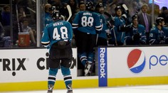 Hertl a olympiáda? Hodně nejisté! Co řekl trenér San José?