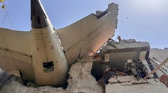 Pád letadla v Indii má 290 obětí. Nehodu přežil jediný člověk, odešel po svých