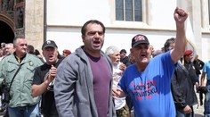 Boj restauratérů na chorvatském Hvaru. Situace je vážná, lidé demonstrují