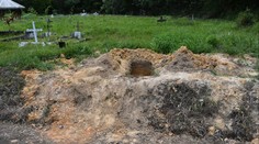 Temné tajemství ostrova. Policie odkryla těla desítek malých dětí