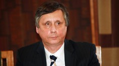 Kandidát na Hrad Jan Fischer: Prezidentský plat snížím o 20 procent