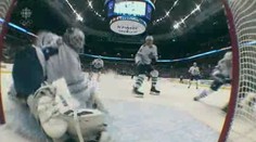 VIDEO: Fantastický reflex, bleskový zásah betonem a gólman byl za hrdinu