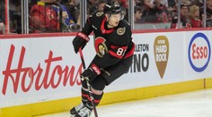V NHL se trefili Kubalík, Zacha a Hertl. Mrázek musel střídat