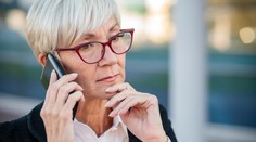 Může za virus 5G síť? Nebezpečný hoax spustil vlnu vandalství