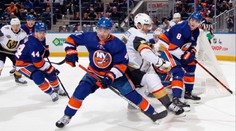 Vegas ve fantastické přestřelce porazilo Islanders, Reichel si odbyl premiéru v NHL